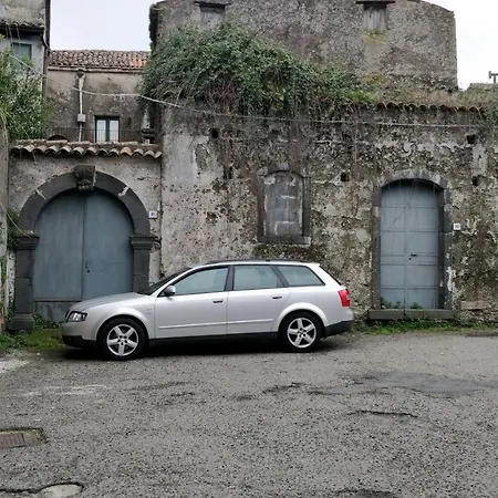 I Tre Campanili Sull'etna Linguaglossa